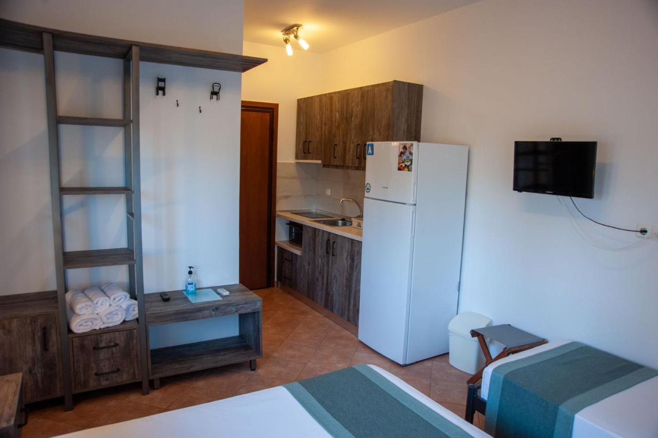 Alexandros Hotel Apartments ブアブロウ エクステリア 写真