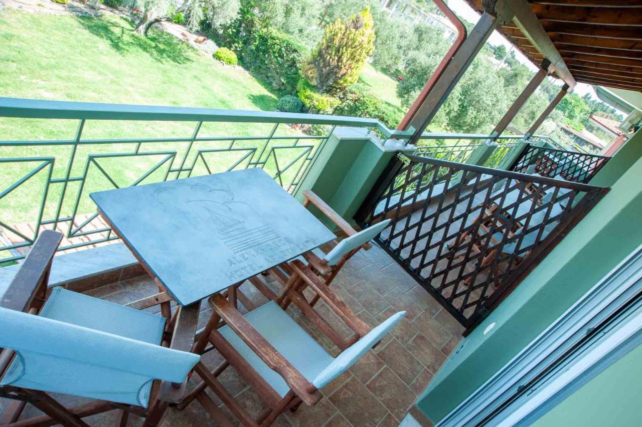 Alexandros Hotel Apartments ブアブロウ エクステリア 写真