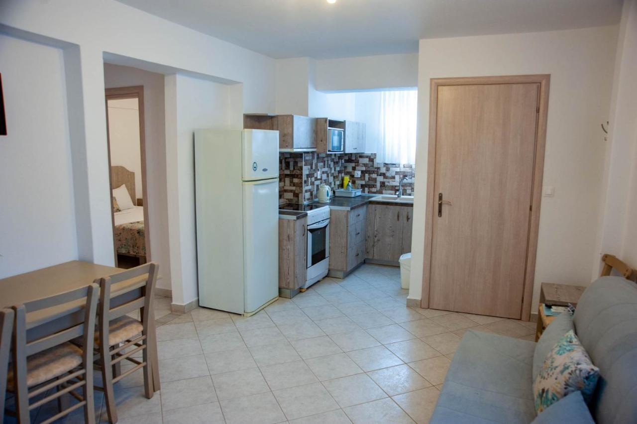 Alexandros Hotel Apartments ブアブロウ エクステリア 写真