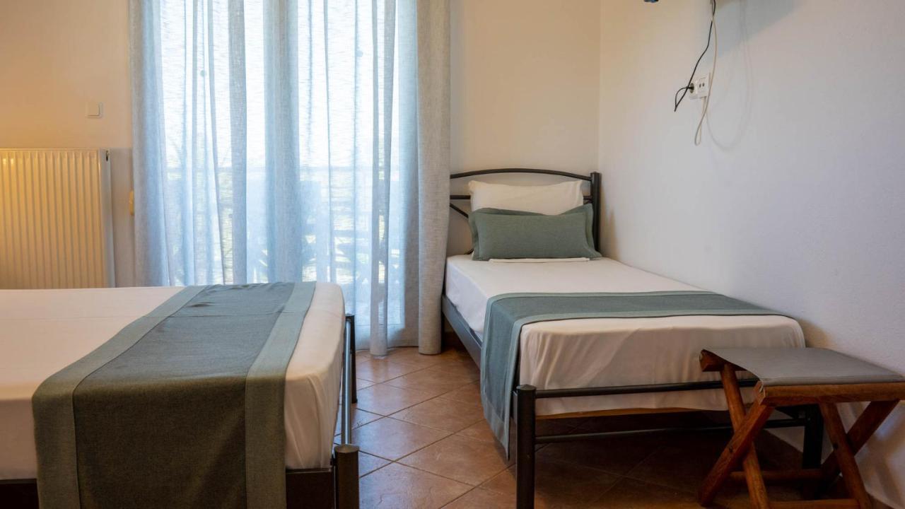 Alexandros Hotel Apartments ブアブロウ エクステリア 写真