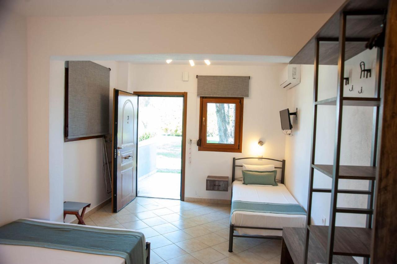 Alexandros Hotel Apartments ブアブロウ エクステリア 写真